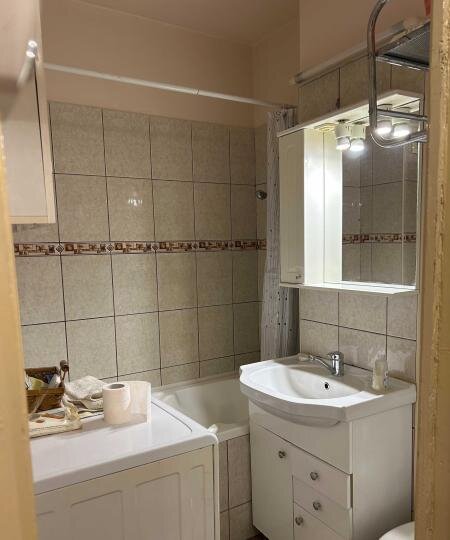 Berceni, Emil Racovita, ideal credit